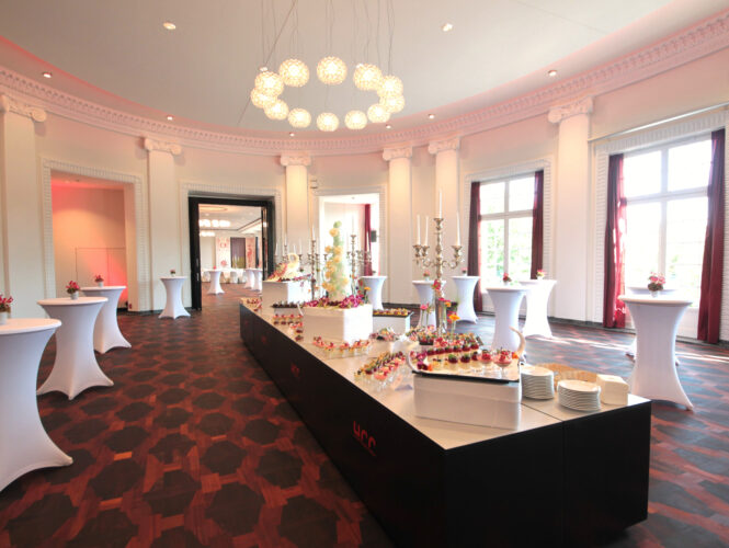 Bonatz Saal Catering 2012©HCC Hannover, Festsäle im HCC erstrahlen in neuem Glanz. Feierliche Wiedereröffnung mit Gästen aus Politik und Wirtschaft.(Foto: Rainer Droese)